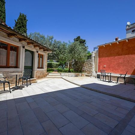 Casa Degli Artisti Hotel Ровин Екстериор снимка