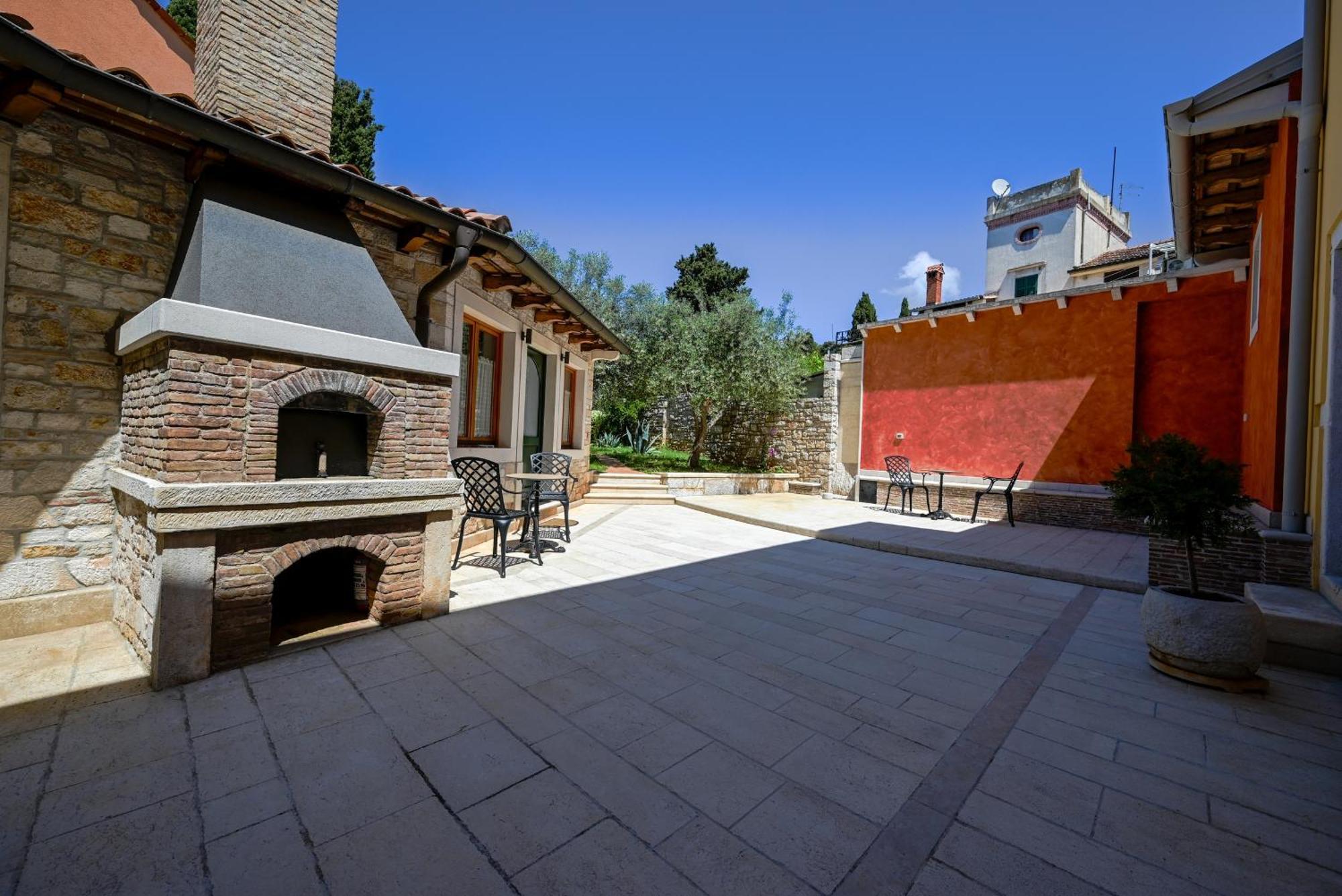 Casa Degli Artisti Hotel Ровин Екстериор снимка